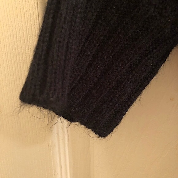 Seductions Cocoon Knit Sweater - Picture 12 of 12